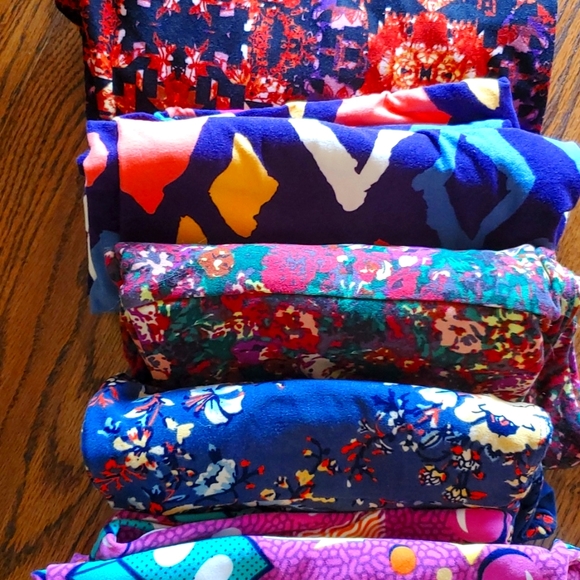 5 Pk of  TC LULAROE LEGGINGS NWT - Picture 1 of 8